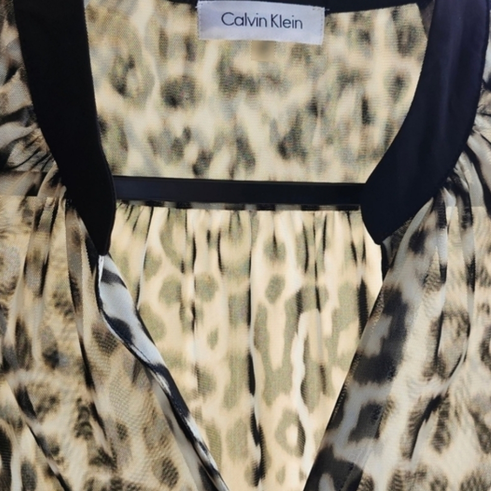 Calvin Klein Black and Brown Mandarin Collar Blouse.     Size L. - Picture 6 of 7